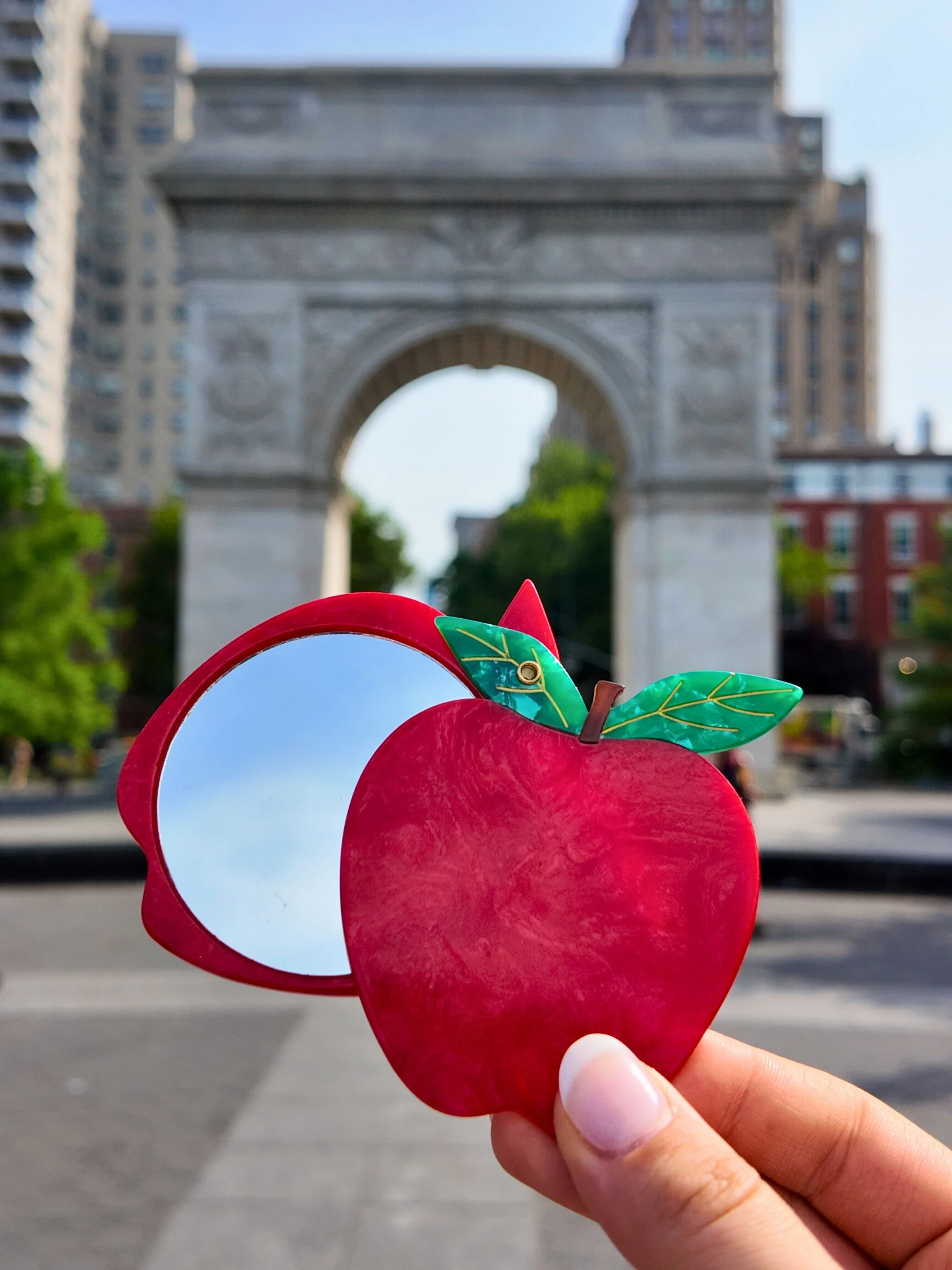 Hand-painted Apple Compact Mirror | Eco-Friendly - Image 4