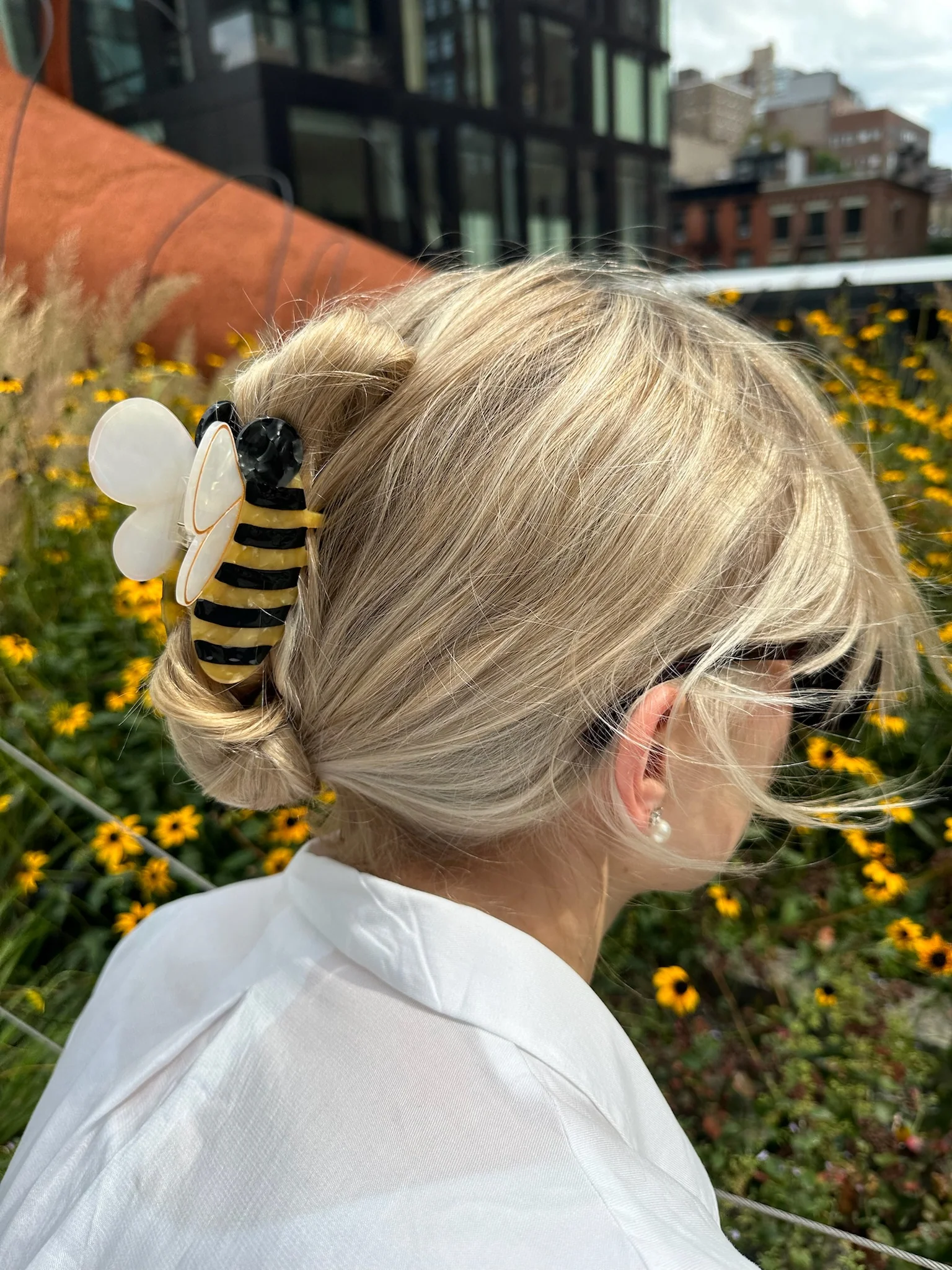 Hand-painted Bee Claw Hair Clip | Eco-Friendly - Image 3