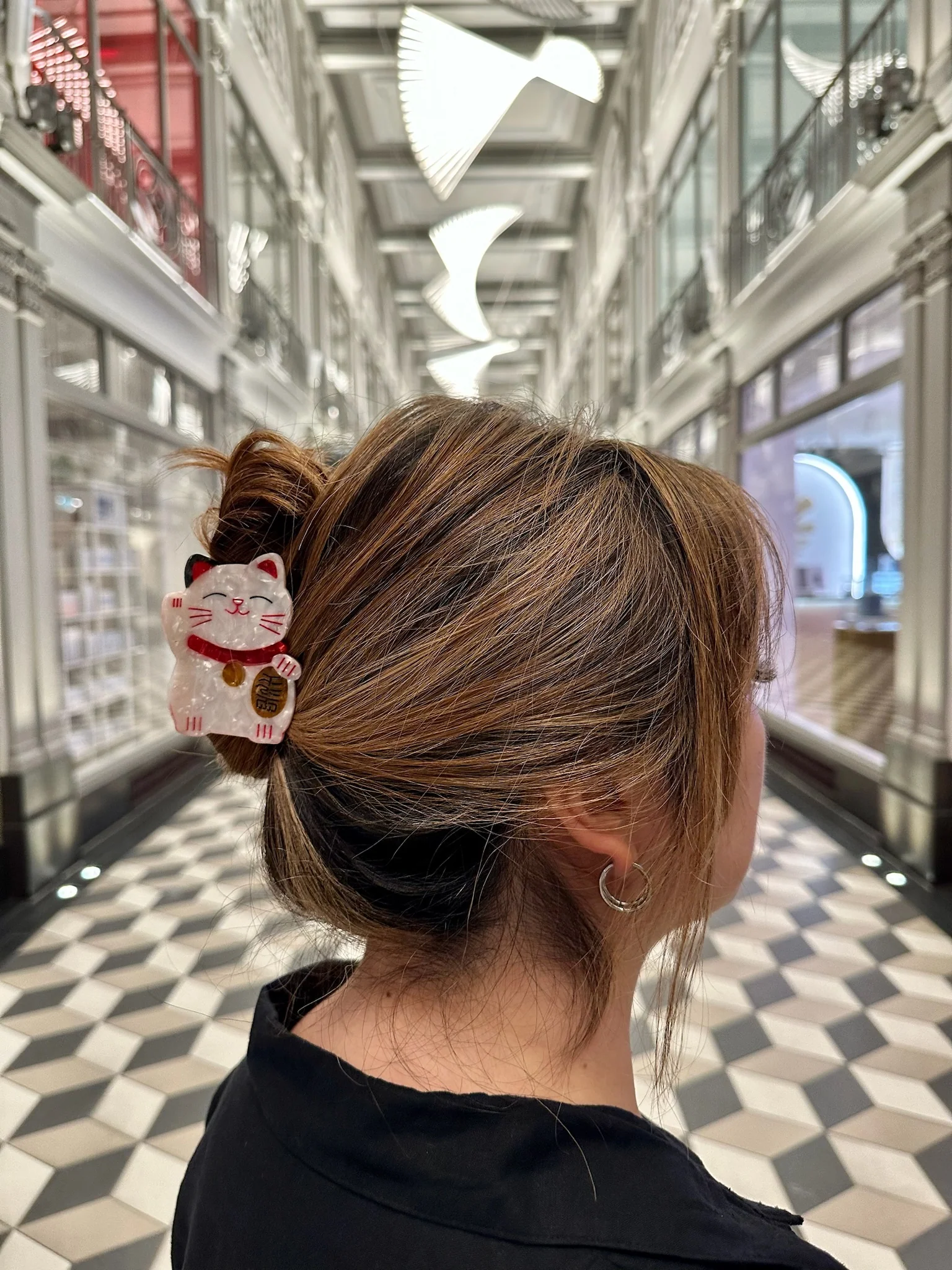 Hand-painted Lucky Cat Claw Hair Clip | Eco-Friendly - Image 3