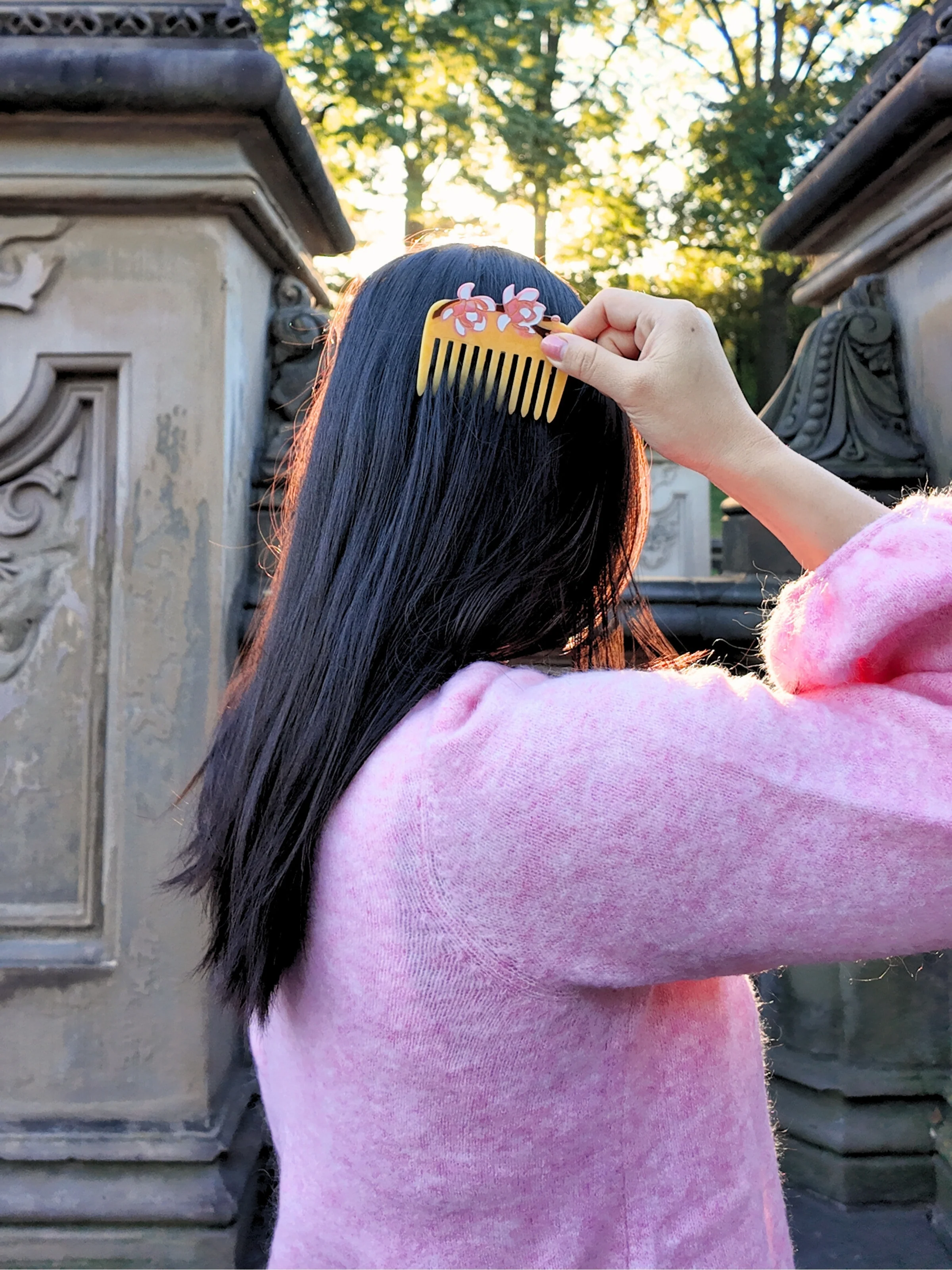 Hand-painted Magnolia Pocket Comb - Image 3