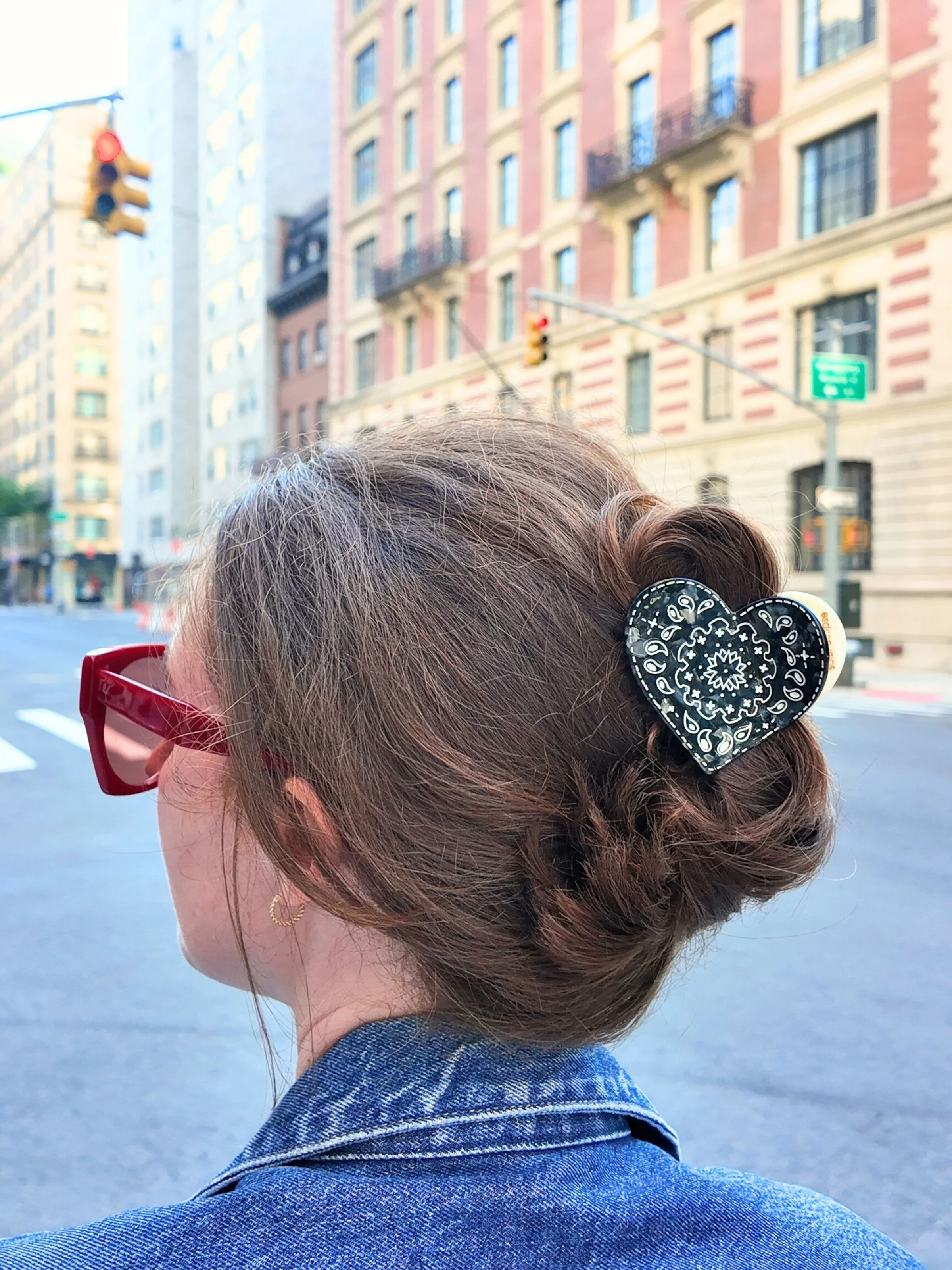 Hand-painted Paisley Heart Hair Claw Clip | Eco-Friendly - Image 5