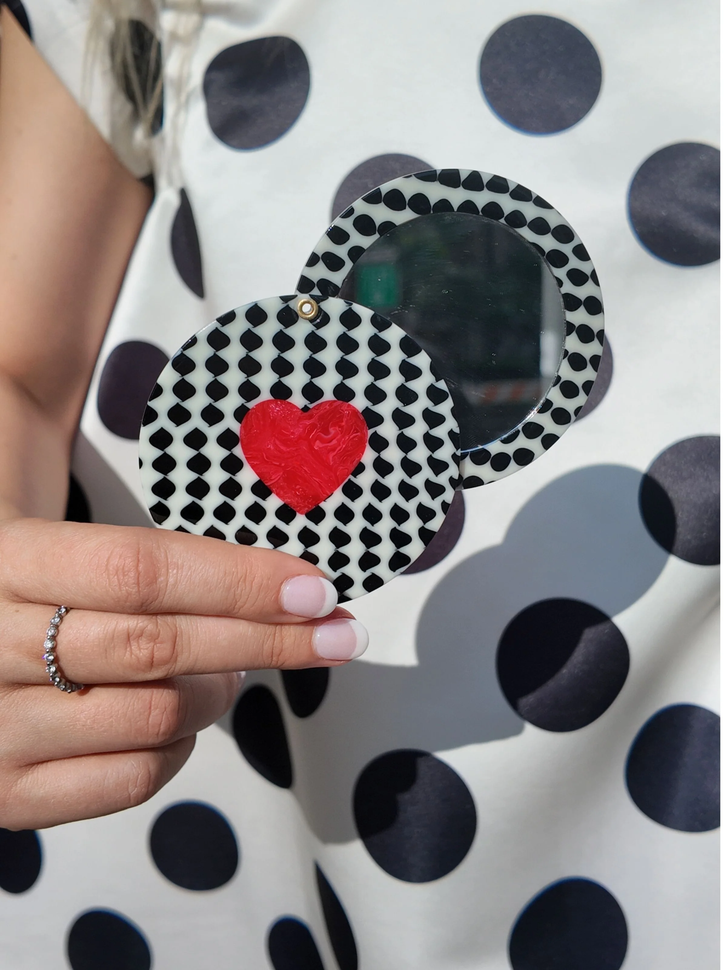 Hand-painted Polka Dot Heart Compact Mirror - Image 4