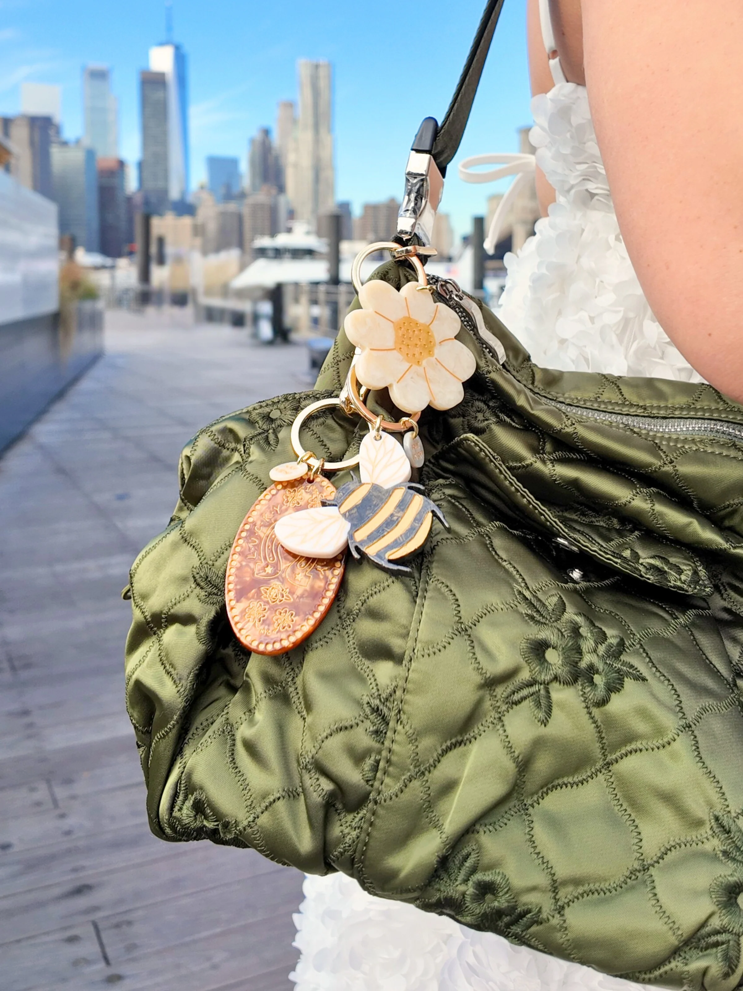 Hand-painted Vintage Daisy Bag Charm + Keychain | Eco-Friendly - Image 2