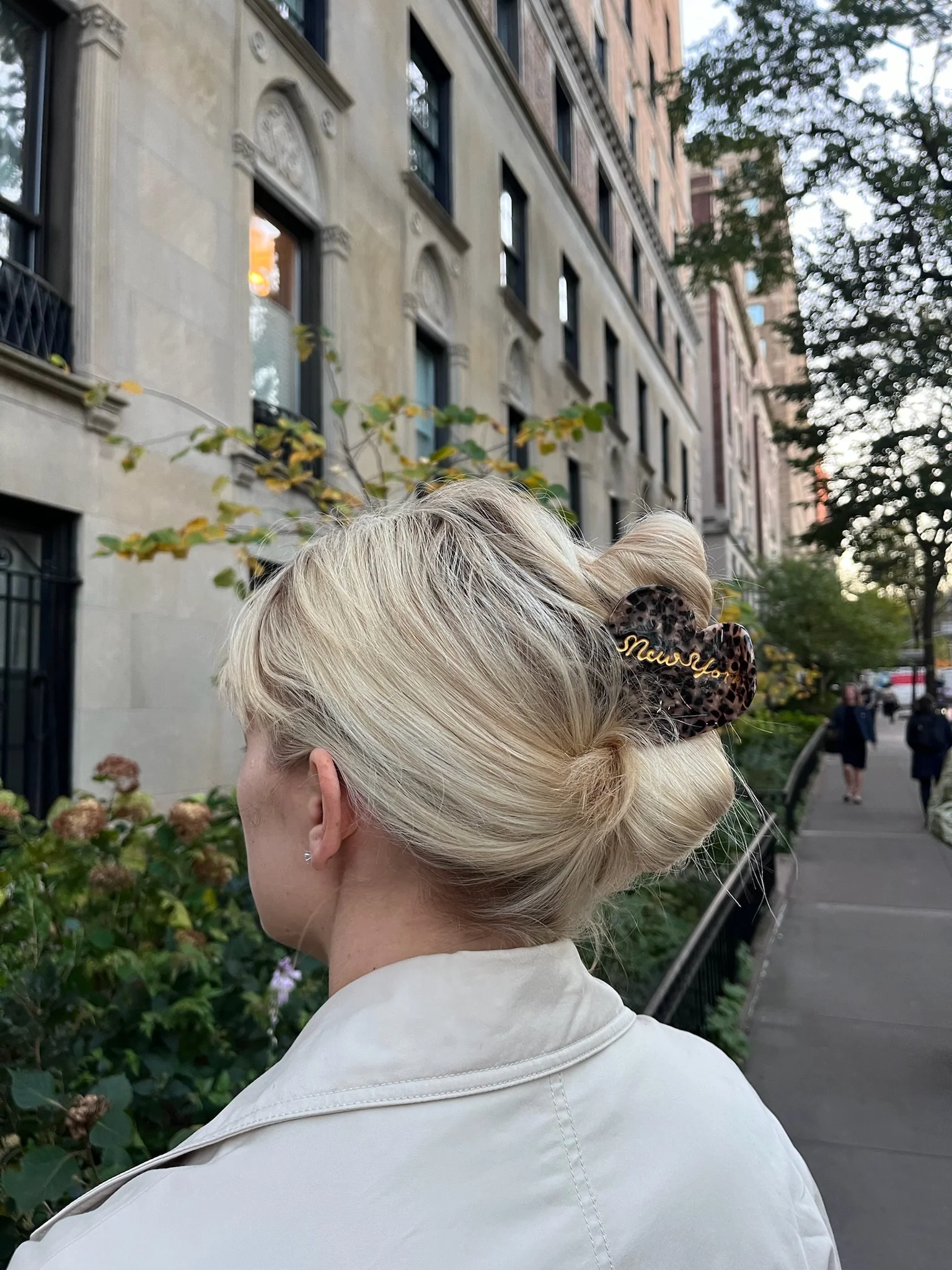 Hand-Painted New York Heart Acetate Claw Hair Clip | Eco-Friendly - Image 2